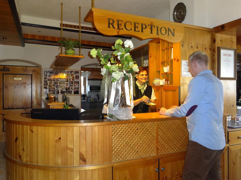 Pension Scherwirt Hotel Graz Bagian luar foto